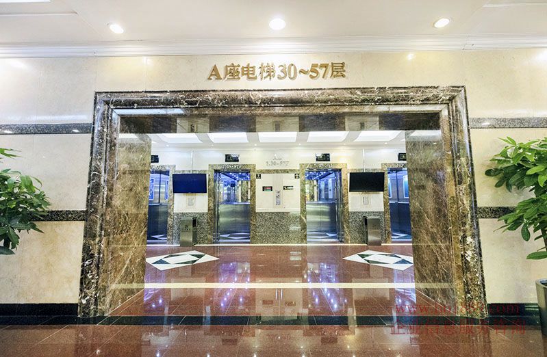 聯(lián)合廣場 崗廈地鐵站D出口 電梯廳圖片