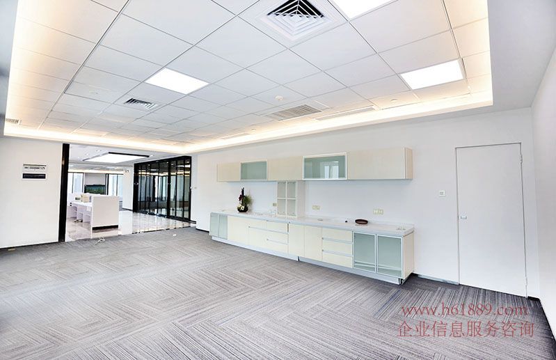 京基濱河(京基濱河時代大廈)西南向 電梯口 全新裝修 不計成本 還價卻租 出租裝修圖片