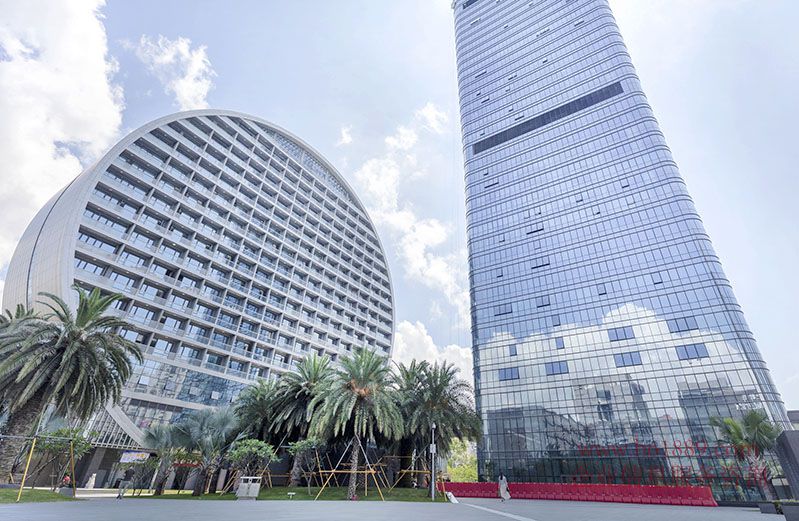 CFC長富中心(長富金茂大廈)保稅區(qū) 看海景 看香港景觀 甲級寫字樓 優(yōu)惠出租 周邊環(huán)境圖片