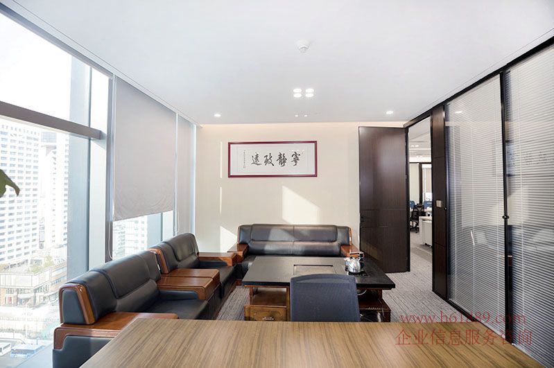 京地大廈 電梯口全辦公家私 優(yōu)惠內(nèi)部價(jià) 多套出租 空房 全辦公家私 任選 裝修圖片