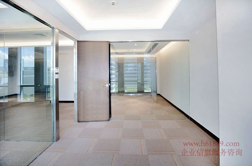 新世界商務(wù)中心 市民中心西 深圳證券交易所旁 電梯口 業(yè)主直租 全新裝修 裝修圖片