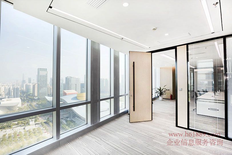 新世界中心(新世界商務(wù)中心)豪華裝修 全新裝修 高端全辦公家私 電梯口 出租 新世界中心 裝修圖片