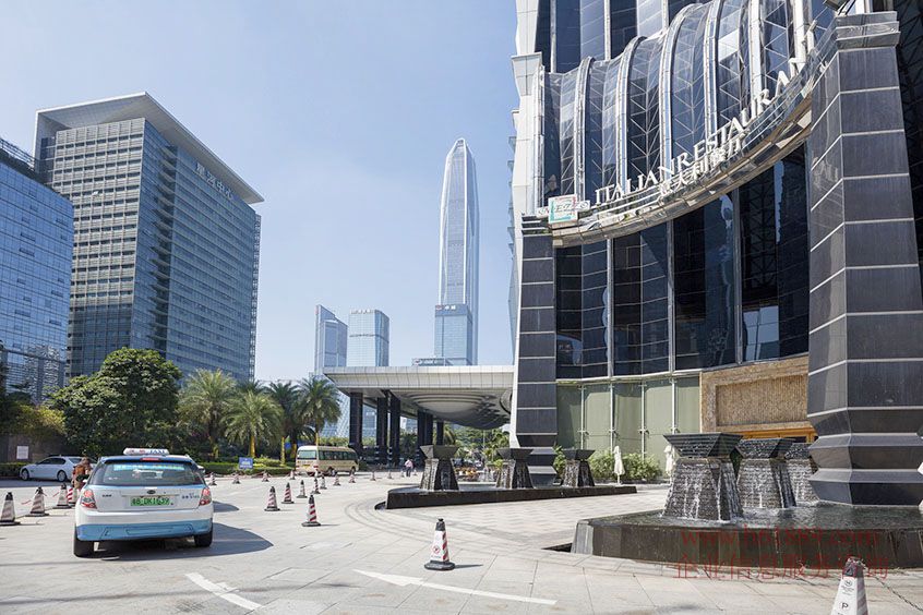 大中華國際交易廣場(大中華交易廣場)東北向 市民中心景觀 蓮花山景觀 會展中心地鐵站A2出口 出租 周邊環(huán)境圖片