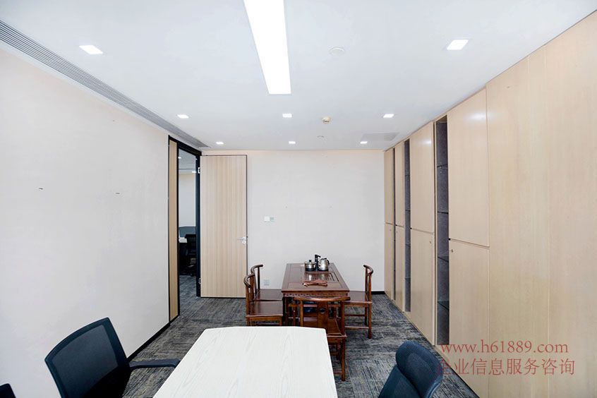 金中環(huán)商務(wù)大廈(金中環(huán)國際商務(wù)大廈)電梯口 租金138元/平米/月 會展中心地鐵站E出口 出租 裝修圖片