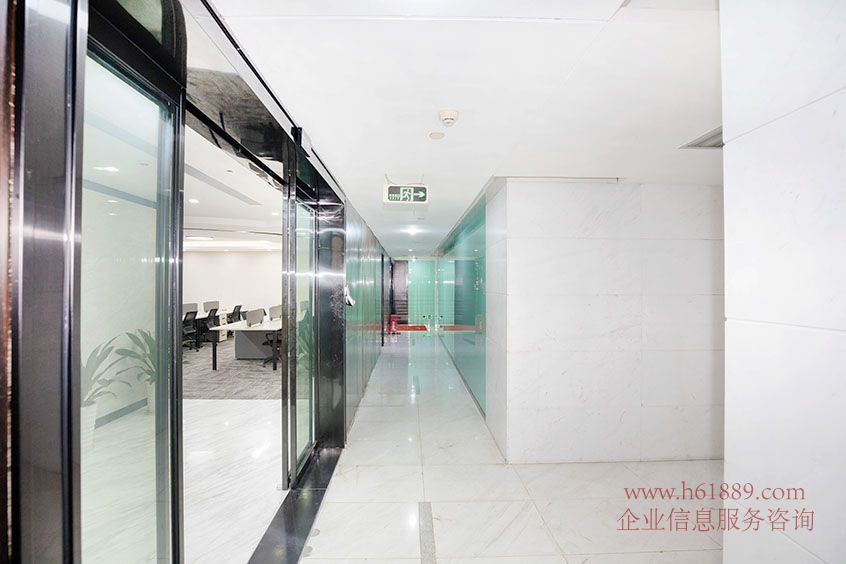 金中環(huán)商務(wù)大廈(金中環(huán)國際商務(wù)大廈)電梯口 租金138元/平米/月 會展中心地鐵站E出口 出租 公共區(qū)域 裝修圖片