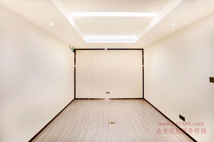 現(xiàn)代國際大廈(現(xiàn)代國際商務(wù)大廈)電梯口 全新裝修 會展中心地鐵站 業(yè)主出租 復(fù)式 二層 裝修圖片