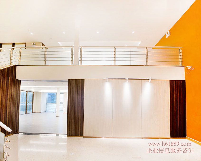 現(xiàn)代國際大廈(現(xiàn)代國際商務(wù)大廈)電梯口 全新裝修 會展中心地鐵站 業(yè)主出租 復(fù)式 一層 裝修圖片