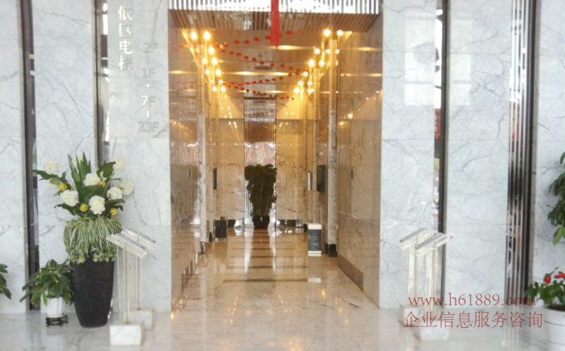 現(xiàn)代國(guó)際大廈電梯廳圖片